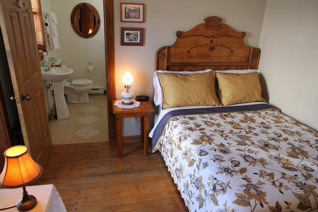 B&B Les Deux Pignons Petit-Saguenay Esterno foto