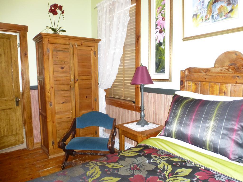 B&B Les Deux Pignons Petit-Saguenay Esterno foto